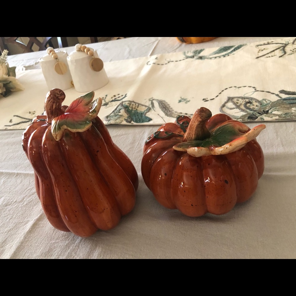 Set of adorable ceramic pumpkins 6-8" tall